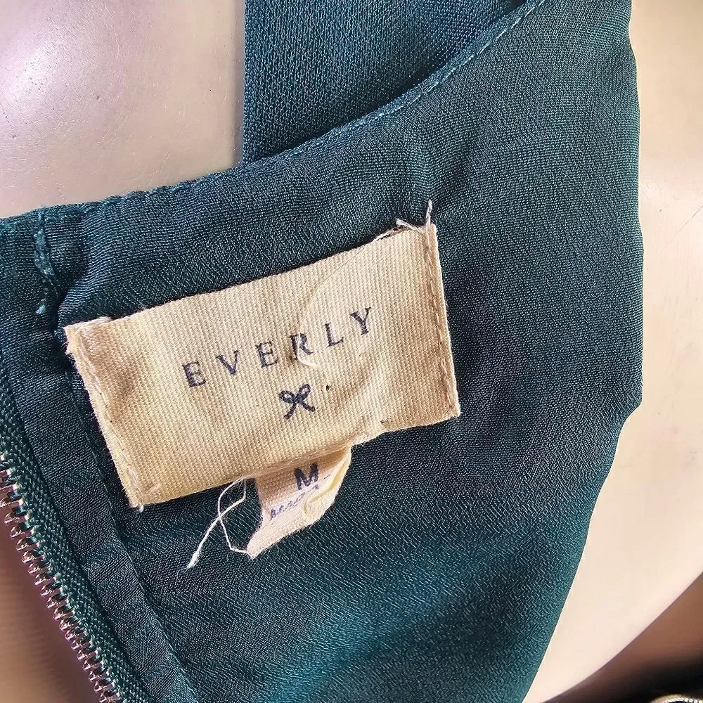 Everly medium dress R8